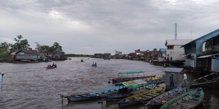 Foto : AKH/MATA KALTENG : Sungai Jelai yang menjadi jantung masyarakat Kabupaten Sukamara.