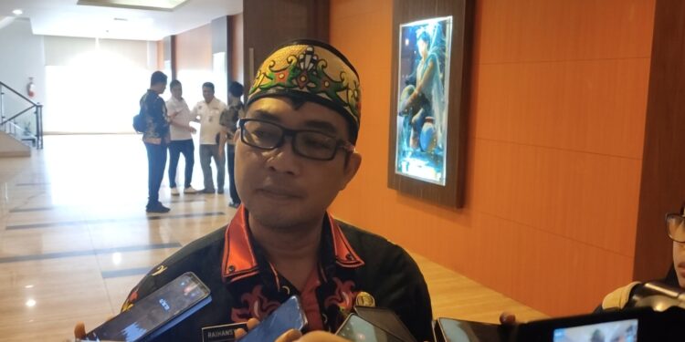 Foto: MATA KALTENG - Kepala DPMD Kotim, Raihansyah.