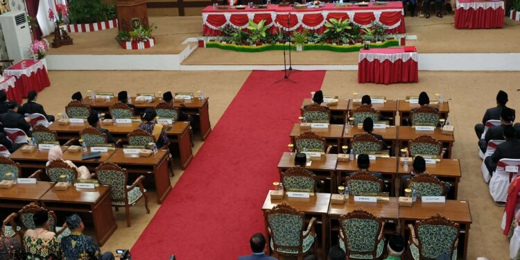 FOTO : MATAKALTENG - Suasana kegiatan rapat Parupurna di DPRD Katingan.