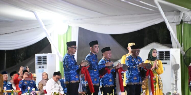 FOTO: MATAKALTENG - Pembukaan Musabaqah Tilawatil Quran (MTQ) VII KORPRI, di Kota Palangka Raya, Senin (4/11).