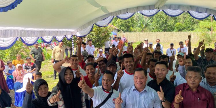 Foto: IST/MATA KALTENG - HARATI bersama masyarakat dan Relawan di Kecamatan Seranau.