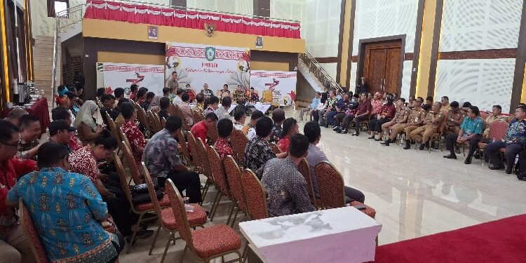 FOTO: DIAN/MATA KALTENG - Rapat koordinasi peningkatan jalan kabupaten menjadi jalan provinsi Kalteng di Aula Rujab Bupati Kotim, Sabtu 9 November 2024.
