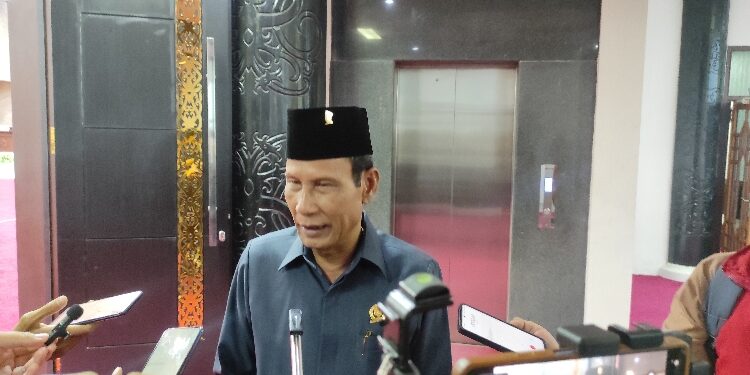 Ketua Sementara DPRD Kalteng Arton S Dohong.