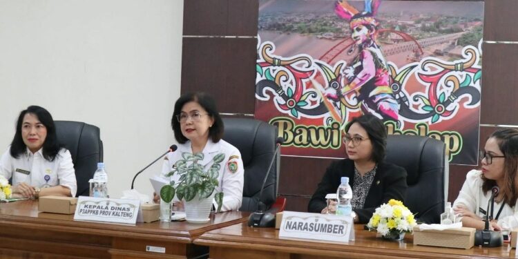 FOTO: IST/MATAKALTENG - Kepala Dinas Pemberdayaan Perempuan, Perlindungan Anak, Pengendalian Penduduk, dan Keluarga Berencana (DP3APPKB) Kalimantan Tengah, Linae Victoria Aden.