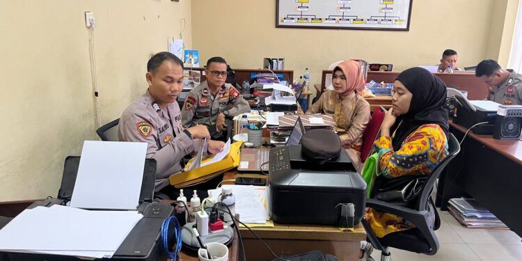 FOTO: MATAKALTENG - Proses pendaftaran Polri Bakomsus Polri di Polresta Palangka Raya.