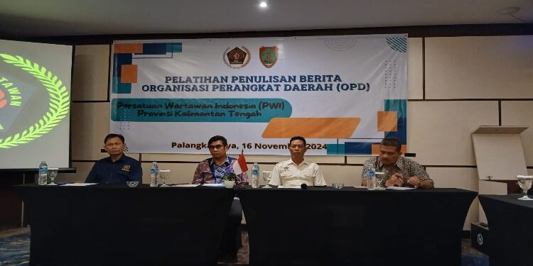 FOTO: IST/MATAKALTENG - Pelaksanaan kegiatan Pelatihan Penulisan Berita untuk Organisasi Perangkat Daerah (OPD).
