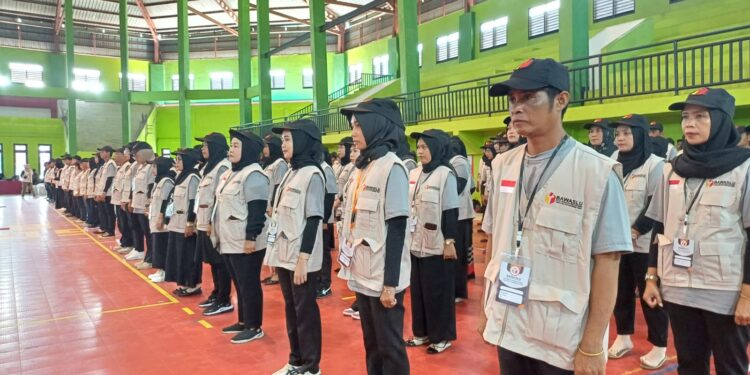 Foto: DIAN/MATA KALTENG - Apel siaga pengawasan Pemilu, 18 November 2024.