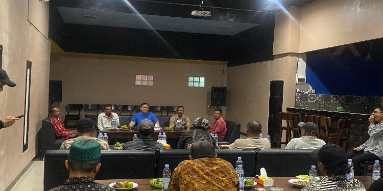 FOTO: IST/MATA KALTENG - Halikinnor saat berkunjung di wilayah Kelurahan Pasir Putih, Kecamatan MB Ketapang, Kotim belum lama ini.