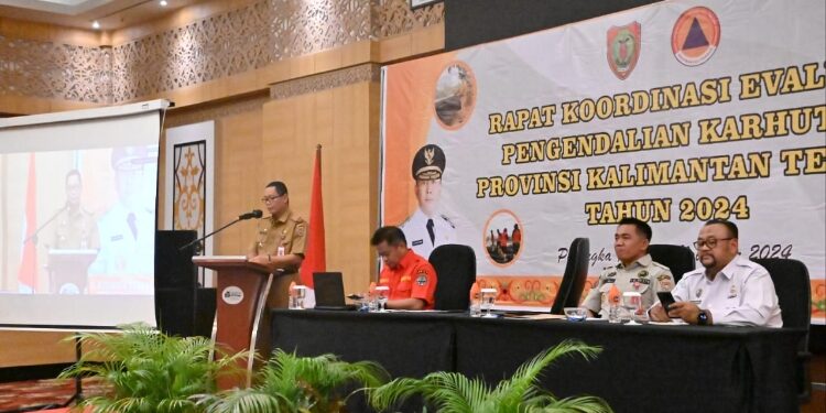 FOTO: IST/MATAKALTENG - Rapat Koordinasi, Evaluasi Pengendalian Kebakaran Hutan dan Lahan, Provinsi Kalteng.
