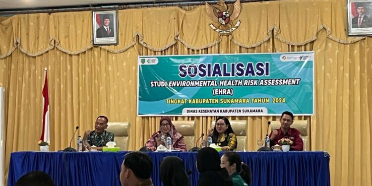 Foto : AKH/MATAKALTENG - Sosialisasi studi enviromental health risk assessment (EHRA) yang dilaksanakan di Aula Kantor Bappeda Sukamara, Jumat 22 November 2024.