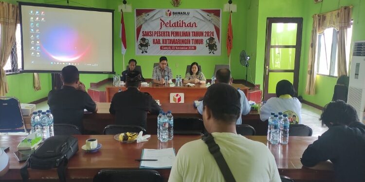 FOTO: DIAN/MATA KALTENG - Pelatihan saksi pemilihan tahun 2024 di Bawaslu Kotim, Sabtu 23 November 2024.
