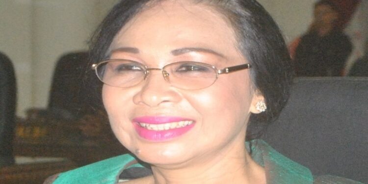Yangsi Hartini, Ketua Komisi II DPRD Barsel.