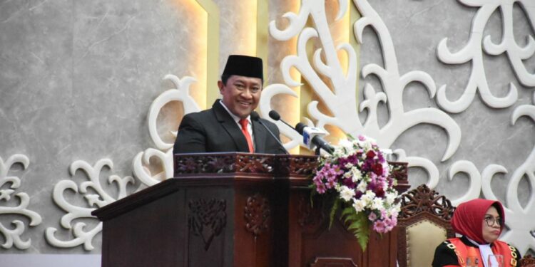FOTO: MATAKALTENG - Wagub Hadiri Pengucapan Sumpah/Janji Pimpinan DPRD Provinsi Kalteng 2024-2029.