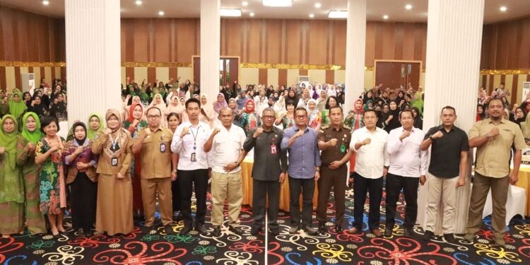 FOTO: IST/MATAKALTENG - Sosialisasi Pencegahan Ekstremisme yang Mengarah pada Terorisme dan Pencegahan Penyalahgunaan Narkoba
di Palangka Raya.