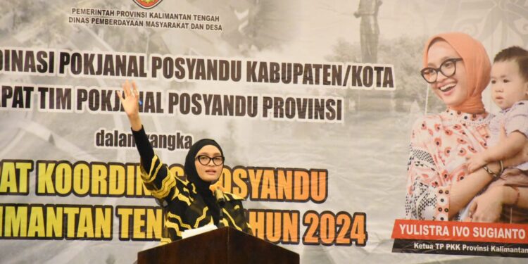 Foto: MATAKALTENG - Ketua TP PKK Ivo Sugianto Sabran Buka Rakor Posyandu Se-Kalteng Tahun 2024.