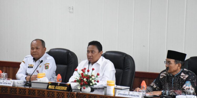 Foto: MATAKALTENG - Wagub Pimpin Rapat Persiapan MTQH XXXII Tingkat Provinsi.