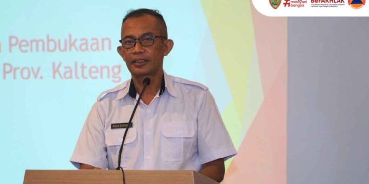 Foto: MATAKALTENG - Sekretaris BPBPK Kalteng, Agus Suyanto saat membuka bimtek.