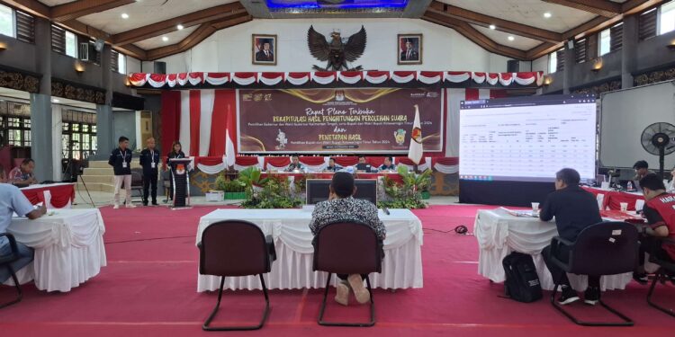 Foto: DIAN/MATA KALTENG - Rekapitulasi penghitungan perolehan suara dan penetapan hasil pemilihan bupati dan wakil Bupati Kotawaringin Timur tahun 2024, 5 Desember 2024.