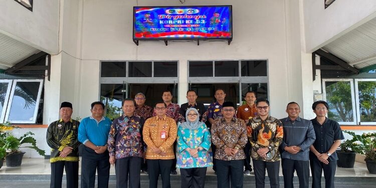 FOTO : AKH/MATAKALTENG - Kunjungan Reses Anggota DPRD Provinsi Kalimantan Tengah Dapil III ke Sukamara.