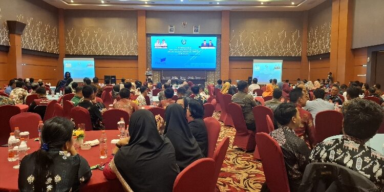 FOTO: DIAN/MATA KALTENG - Optimalisasi data pokok pendidikan jenjang SMP tahun 2024, di Aquarius Boutique Hotel, Sabtu 7 Desember 2024.