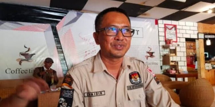 Ketua KPU Kobar, Chaidir.
