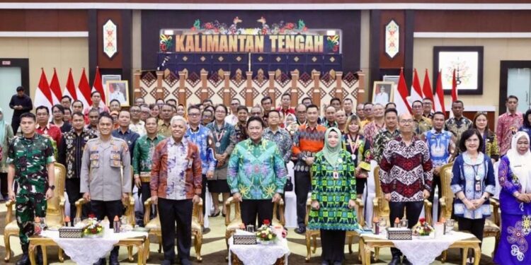 Foto: MATAKALTENG - Penutupan Pelatihan Kepemimpinan Nasional (PKN) Tingkat II Angkatan XXXIII Provinsi Kalteng Tahun 2024.