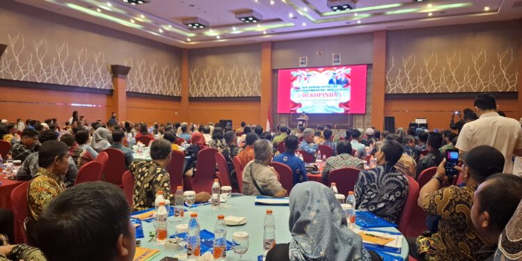 Foto: DIAN/MATA KALTENG - Rapat koordinasi koperasi dan pembentukan dewan koperasi Indonesia daerah kabupaten Kotim tahun 2024, 16 Desember 2024.