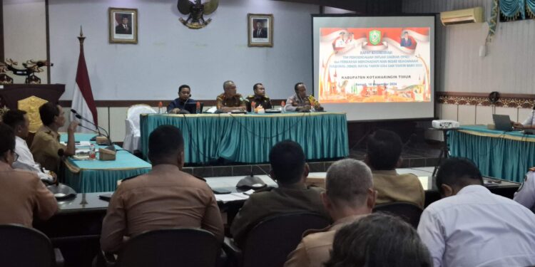 Foto: DIAN/MATA KALTENG - rapat koordinasi tim pengendalian inflasi daerah dan persiapan menghadapi hari besar keagamaan nasional Natal 2024 dan Tahun Baru 2025, 16 Desember 2024.