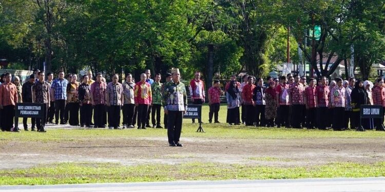 FOTO: IST/MATAKALTENG - Upacara Peringatan Hari Bela Negara Ke-76 Lingkup Setda Kalteng.