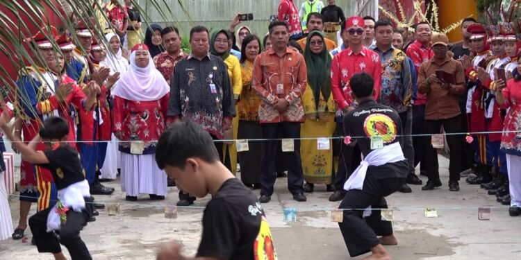 Foto:DIAN/MATA KALTENG - HUT ke 40 SMPN 4 Sampit sekaligus Gebyar P5, 19 Desember 2024.