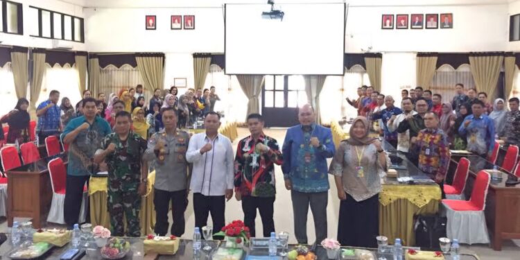 Foto:IST/MATA KALTENG - Rapat koordinasi penanggulangan kemiskinan di Kabupaten Kotim belum lama ini.
