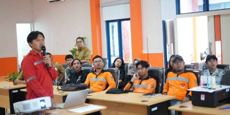 Foto: MATAKALTENG - Training Penggunaan Mobil ISPU (Indeks Standar Pencemar Udara) di Aula Rapat BPBPK Kalteng.