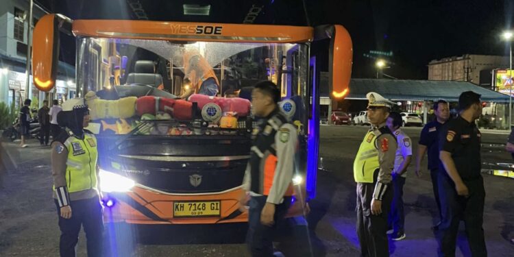 Foto:IST/MATA KALTENG - Suasana di terminal Patih Rumbih Kota Sampit, kabupaten Kotawaringin Timur.