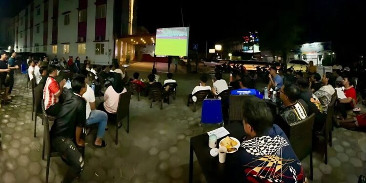 Foto: IST/MATA KALTENG - Suasana halaman midtown Express Sampit.