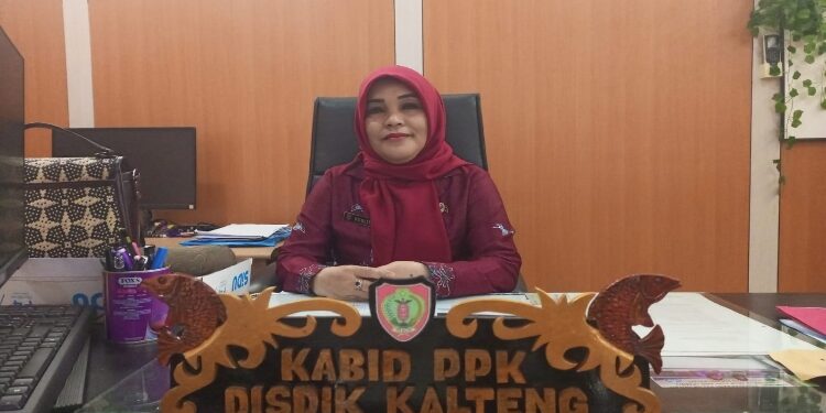 Kabid Pembinaan Pendidikan Khusus, Roslita.