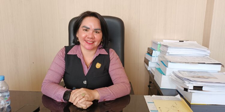 FOTO: MATAKALTENG - Anggota DPRD Kabupaten Gunung Mas Cici Susilawati.
