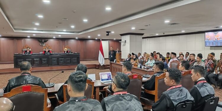 FOTO: IST/MATAKALTENG - Persidangan gugatan Perselisihan Hasil Pemilihan Umum, Pilkada Kalteng 2024 di Mahkamah Konstitusi.