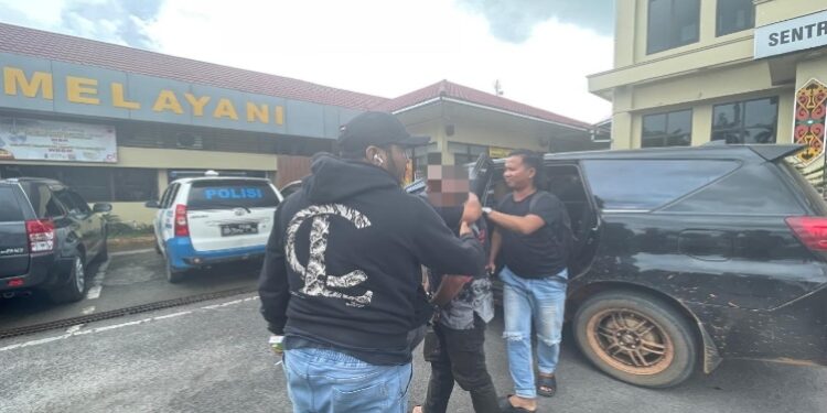 FOTO: IST/MATAKALTENG - Terduga Pelaku pemerkosaan anak SD yang berhasil diringkus Polisi, Minggu 12 Januari 2025.