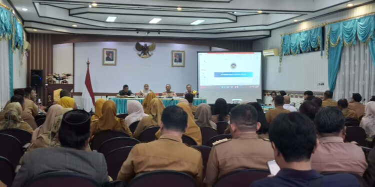 Foto:DIAN/MATA KALTENG - Rapat koordinasi persiapan pelaksanaan program makan bergizi gratis di Kabupaten Kotim, 13 Januari 2025.