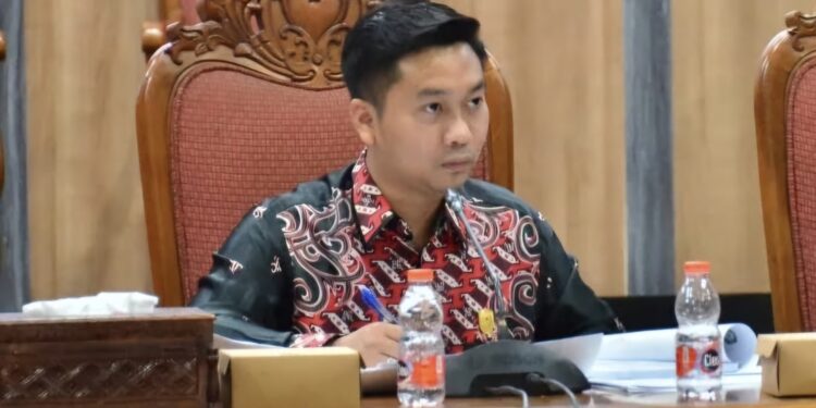 Foto: MATA KALTENG - Ketua Komisi I DPRD Kotim Angga Aditya Nugraha.