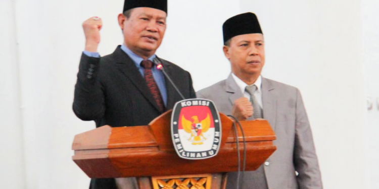 FOTO: IST/MATA KALTENG - Calon Bupati Seruyan terpilih, Ahmad Selanor Wanda (kiri).