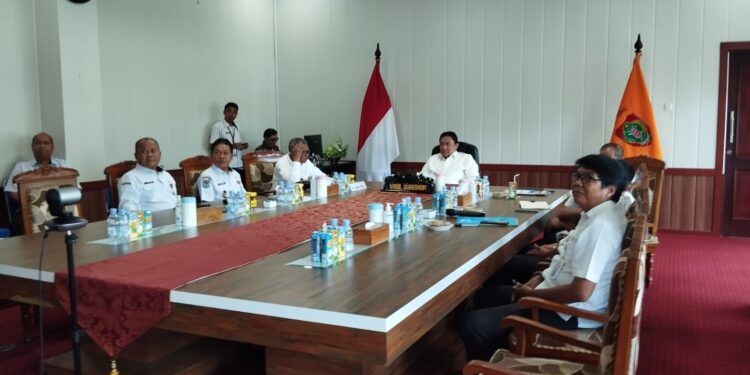 Foto: MATAKALTENG - Wagub Kalteng Edy Pratowo menghadiri Launching Survei Penilaian Integritas Tahun 2024 secara daring dari Ruang Rapat, Lantai I Kantor Gubernur.