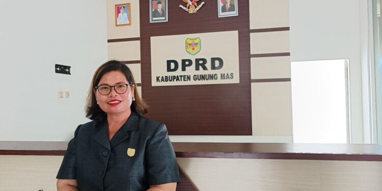 FOTO : MATAKALTENG - Anggota DPRD Kabupaten Gumas Lelie.
