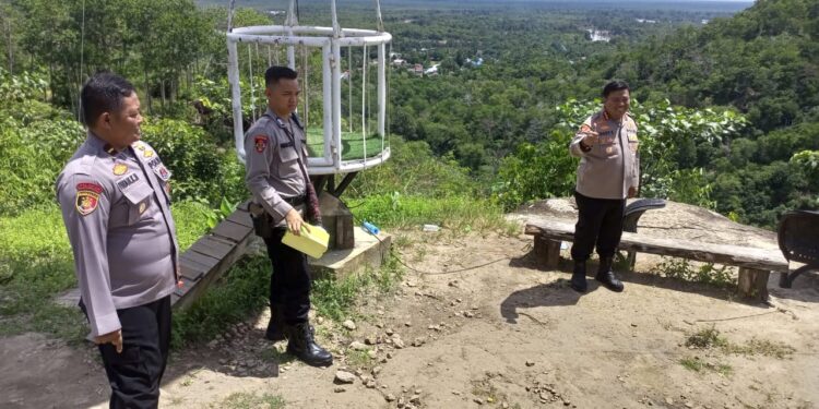 FOTO: MATAKALTENG - Kapolresta Palangka Raya, Kombes Pol Dedy Supriadi, pada saat meninjau Bukit Cinta.