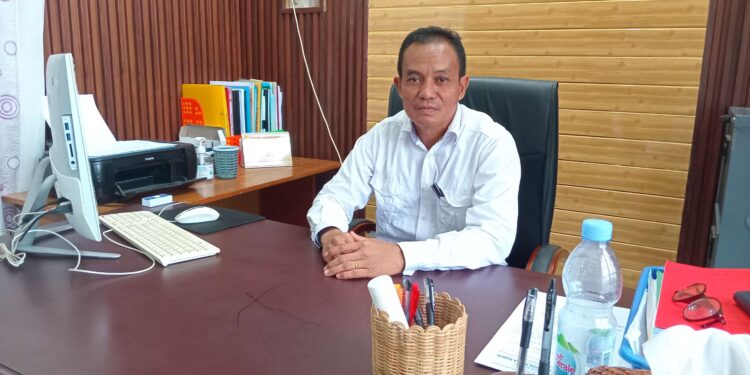 FOTO: MATAKALTENG - Kepala Disperindag Kabupaten Gumas Supervisi Budi.