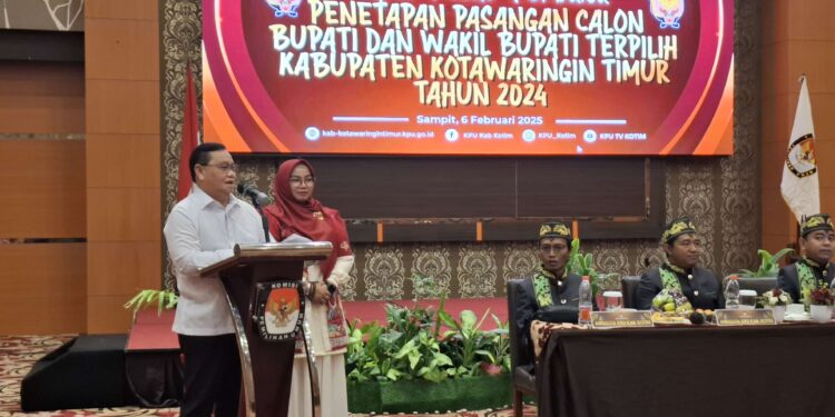 Foto:DIAN/MATA KALTENG - Bupati Kotim Halikinnor bersama Wakil Bupati Kotim Irawati.