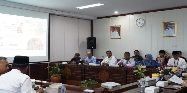 FOTO: IST/MATAKALTENG - Rapat Persiapan Pelaksanaan National Halal Fair 2025.