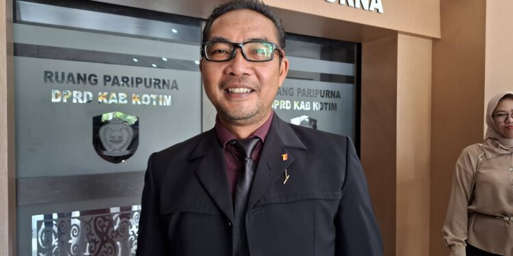 Foto: MATA KALTENG - Kepala DPMD Kotim Raihansyah.