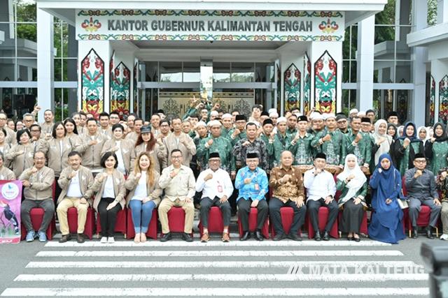 Pemprov Kalteng Lepas Peserta Perjalanan Religi Tahun 2025