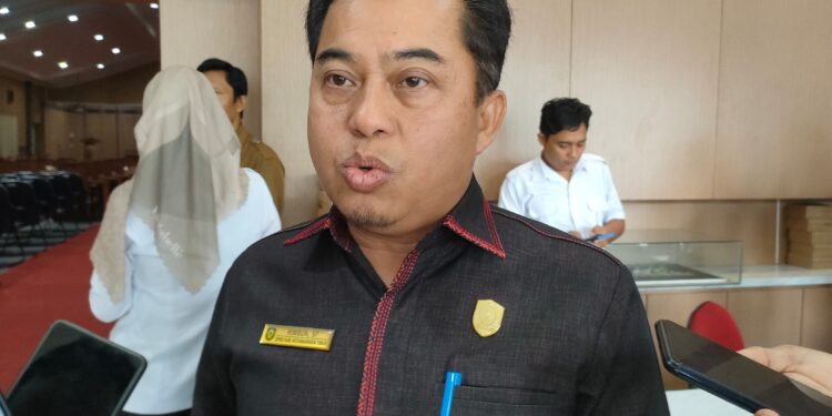 Foto: MATA KALTENG - Ketua DPRD Kotim Rimbun.
